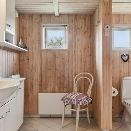 Bjarni - 175m From The Sea By Interhome Malling