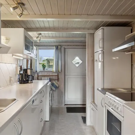 Bjarni - 175m From The Sea By Interhome